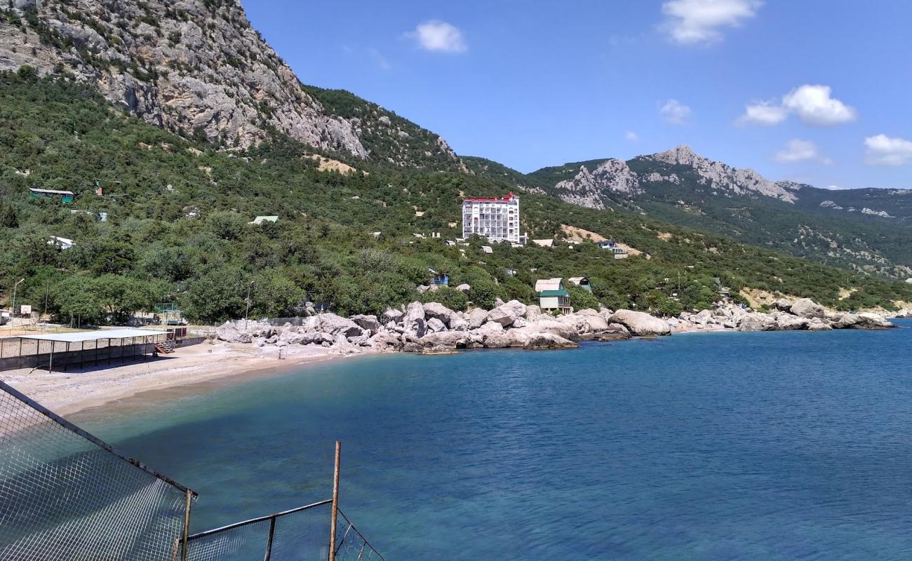 Foto de Chaika beach con guijarro fino gris superficie