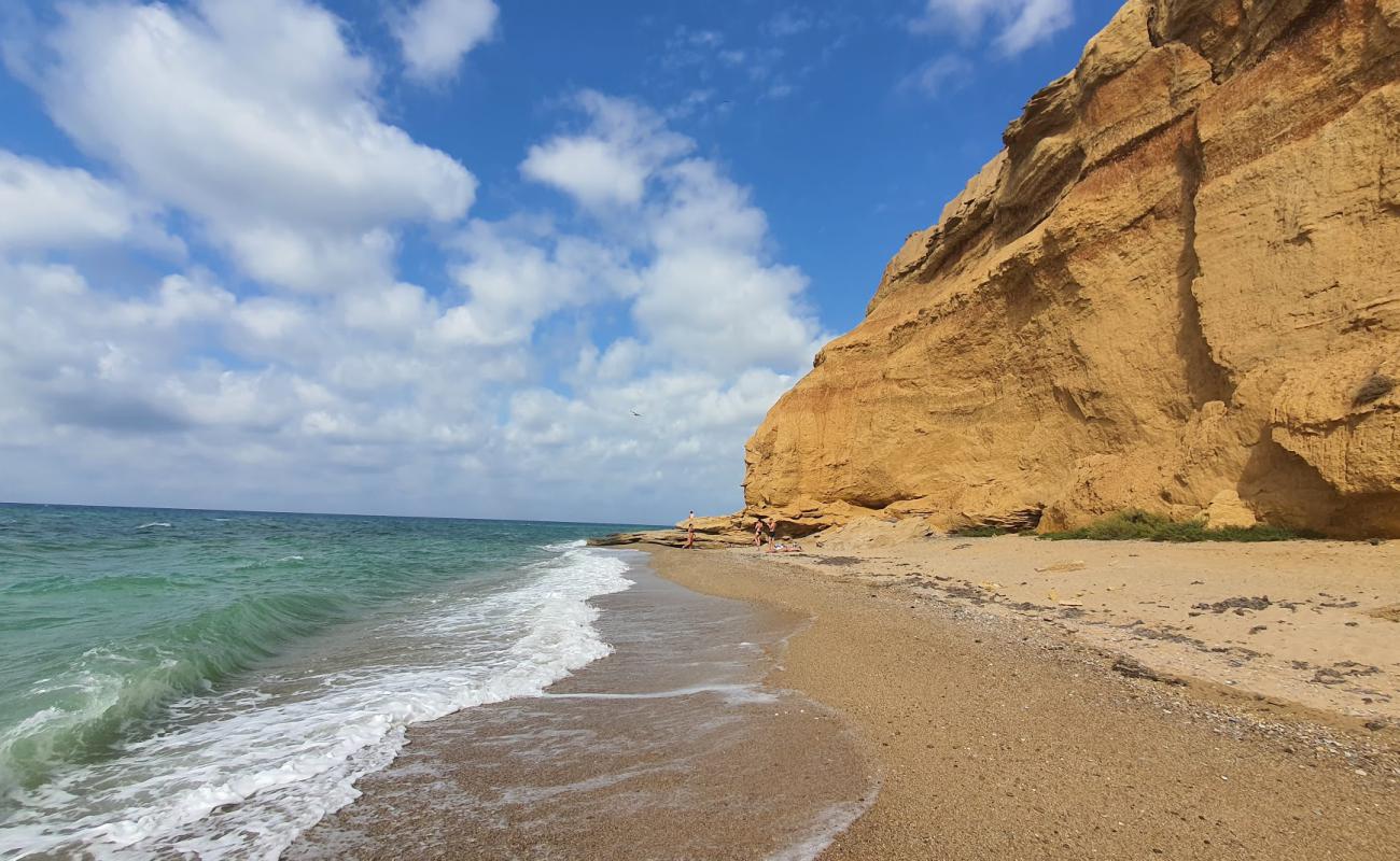 Foto de Playa de Nemetskaya Balka con arena brillante superficie