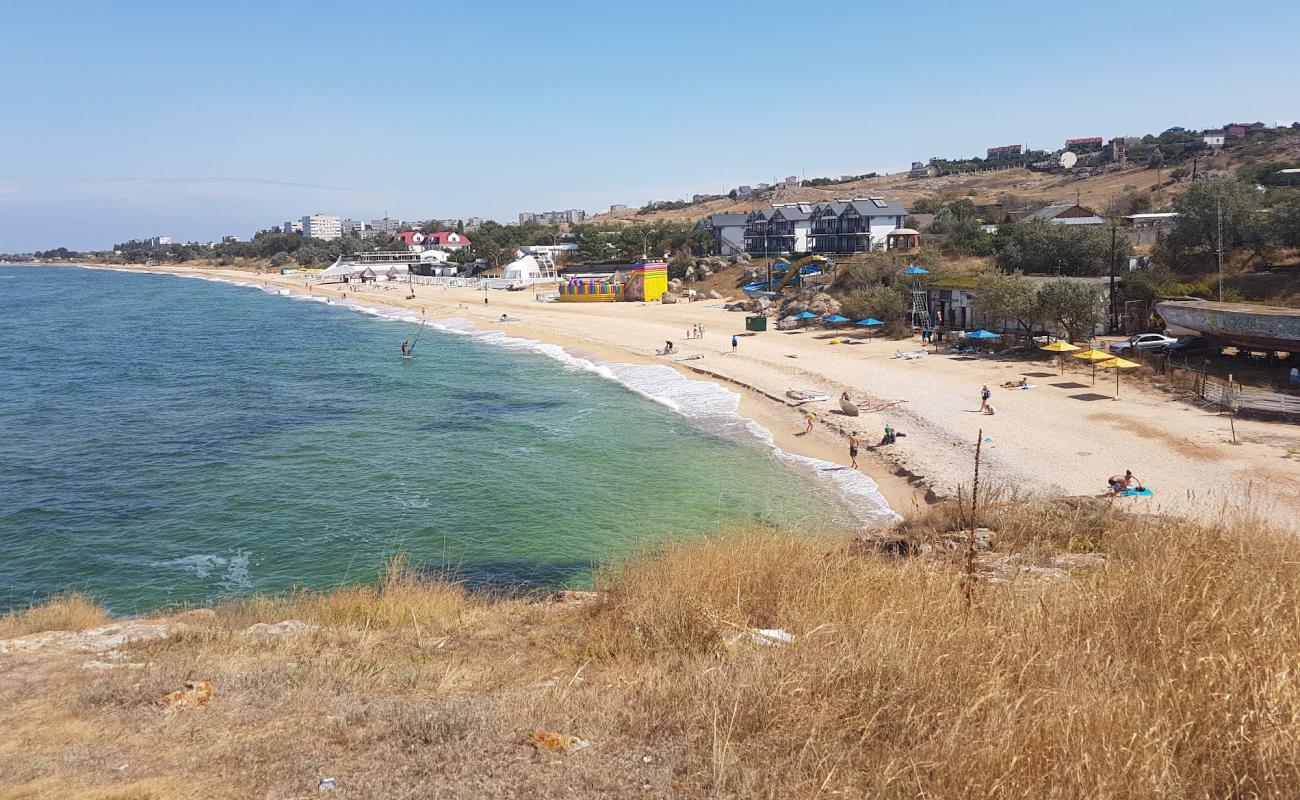 Foto de Shcholkino Beach con arena brillante superficie