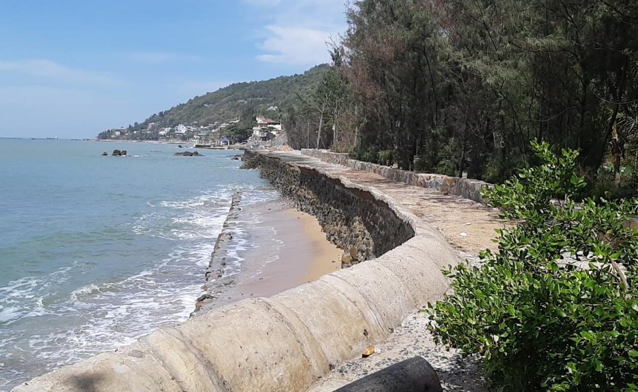 Foto de Valley Beach con arena brillante y rocas superficie