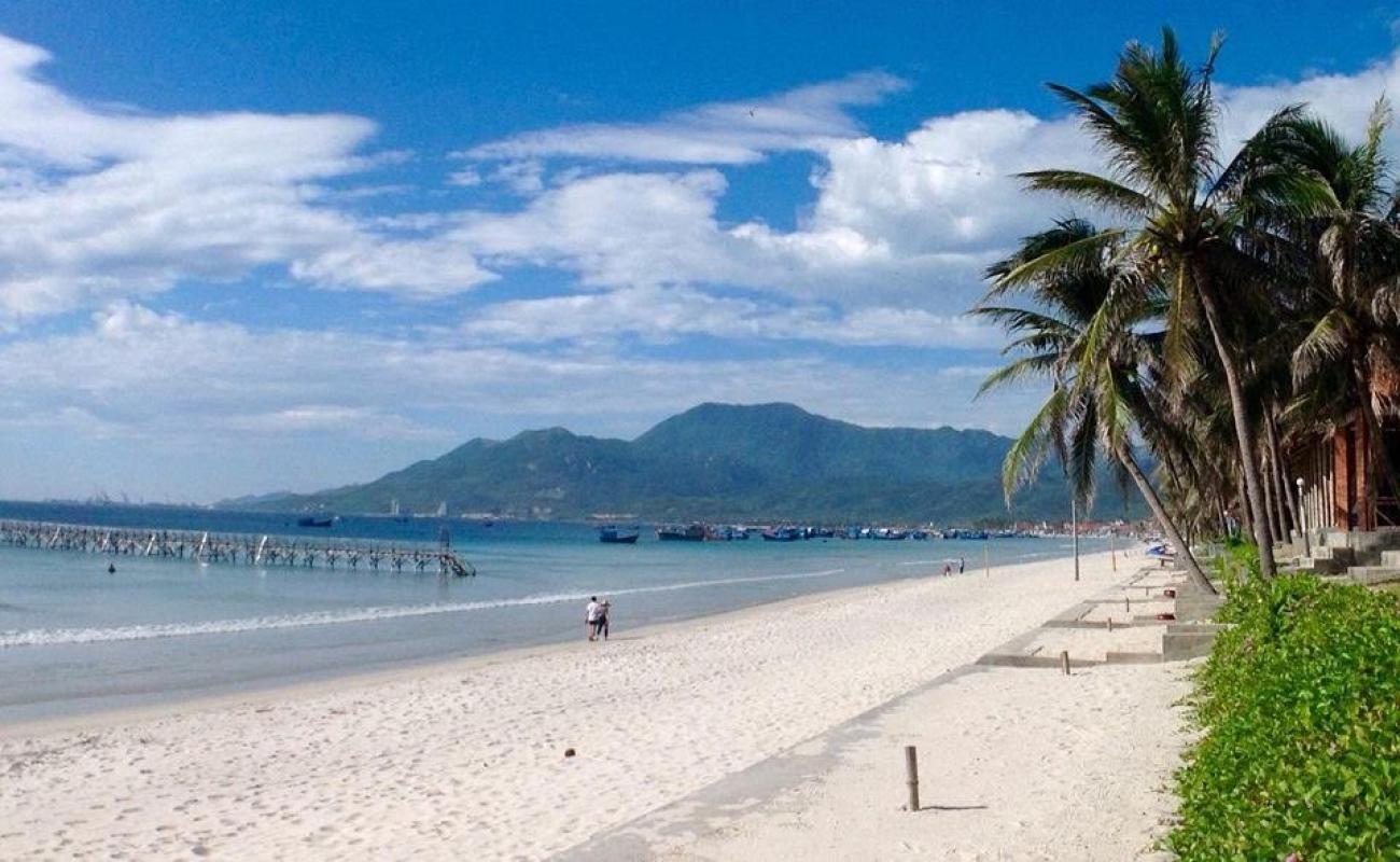 Foto de Playa de Doc Let con arena fina blanca superficie