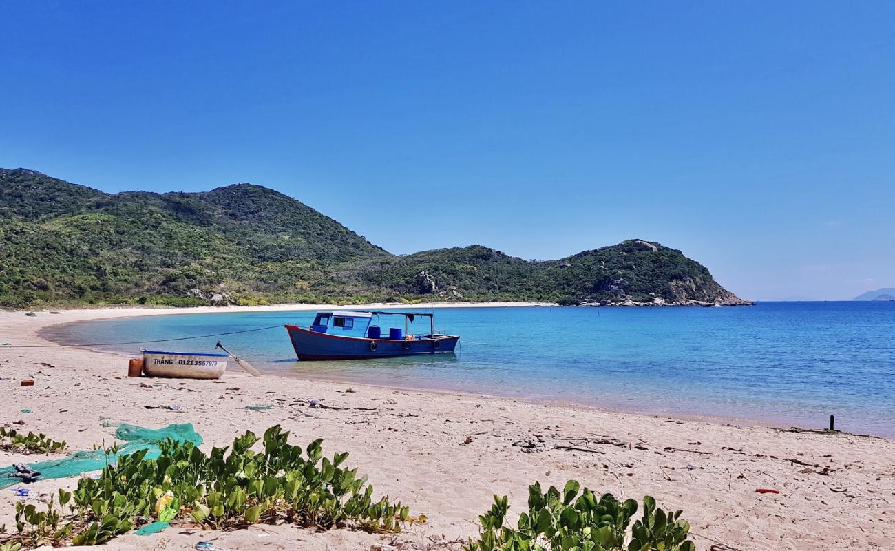 Foto de Bai Dam Beach con arena brillante superficie