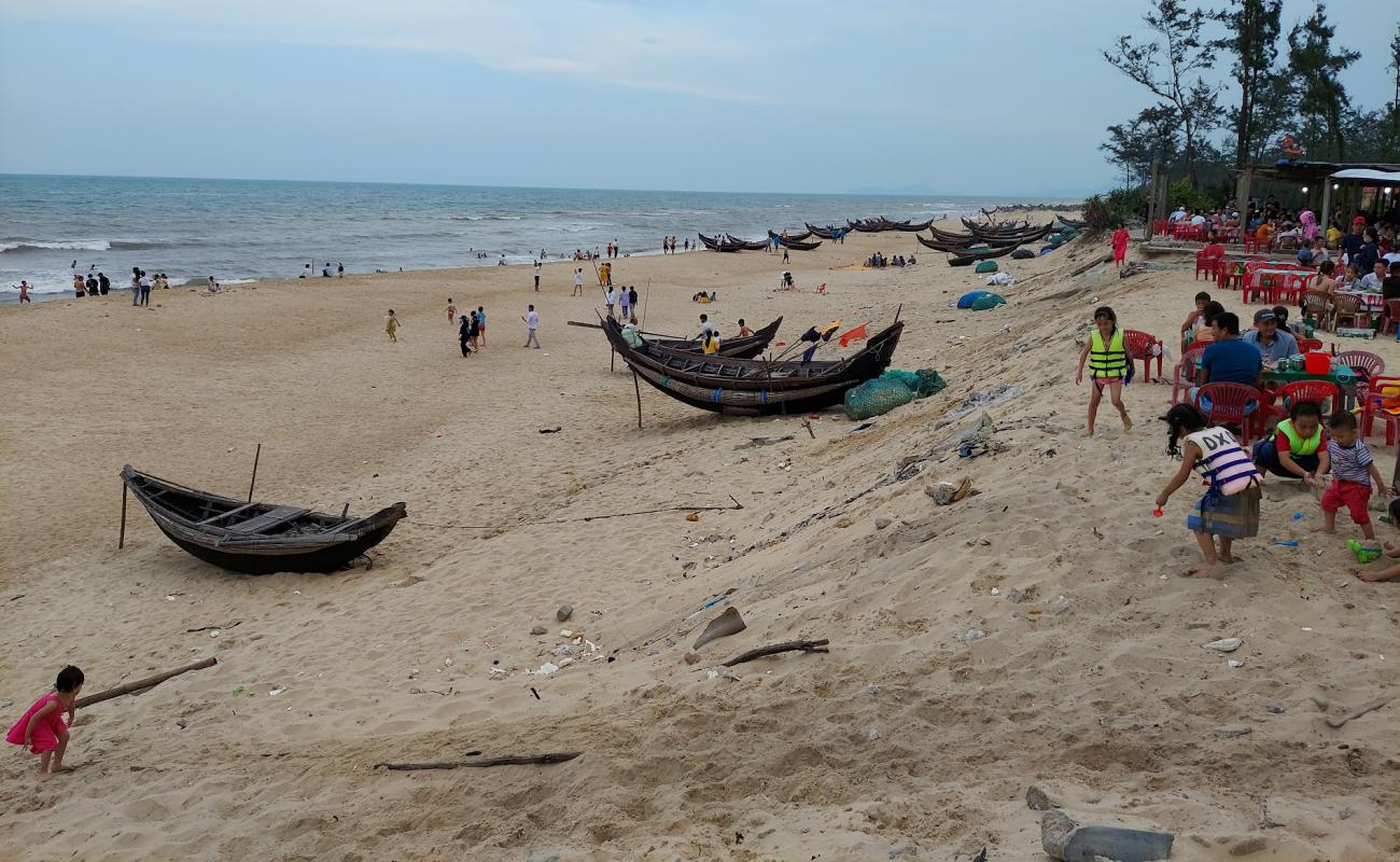 Foto de Vinh Thanh Beach con arena brillante superficie