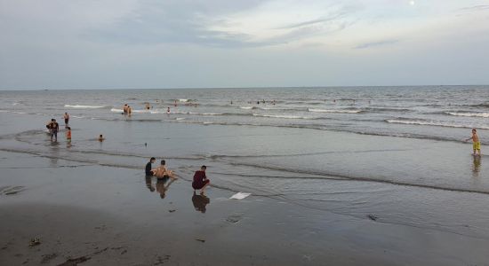 Hai Dong Beach