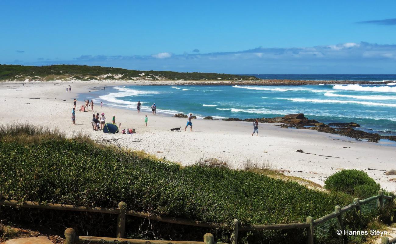 Foto de Scarborough beach con arena brillante superficie