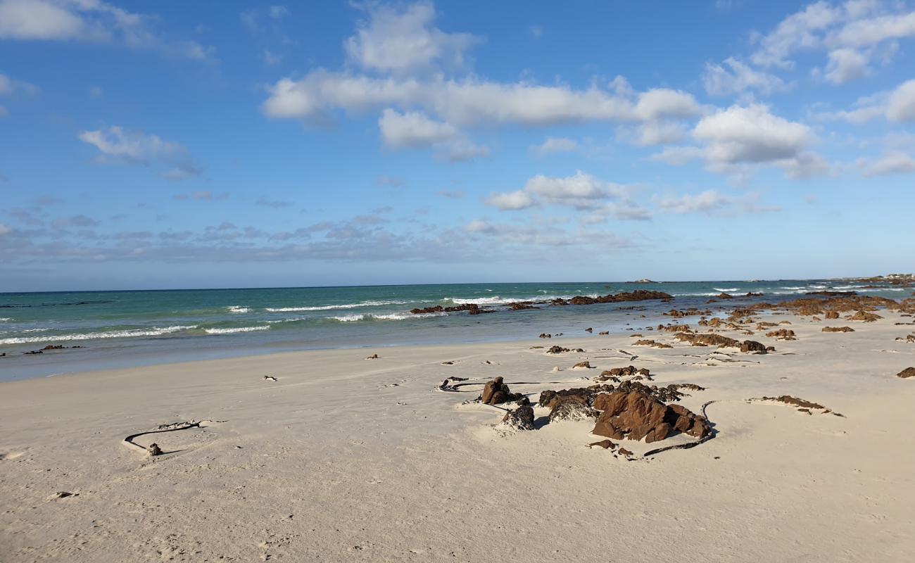 Foto de Franskraal beach con arena brillante superficie