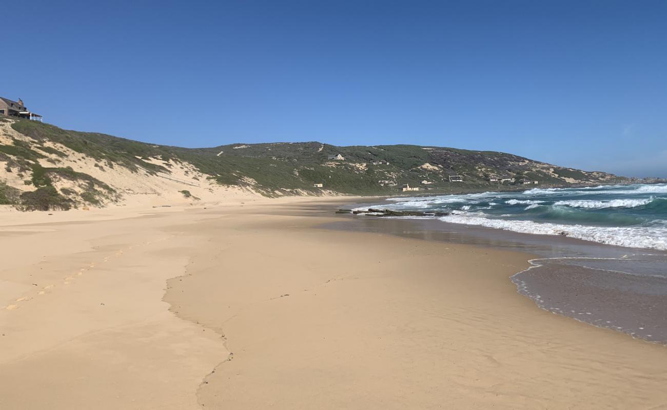 Foto de Blombosstrand con brillante arena fina superficie