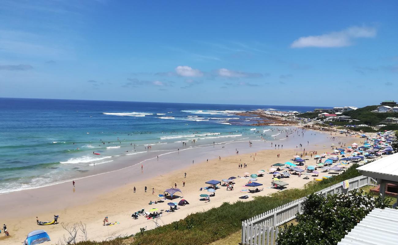 Foto de Buffalo Bay beach con brillante arena fina superficie