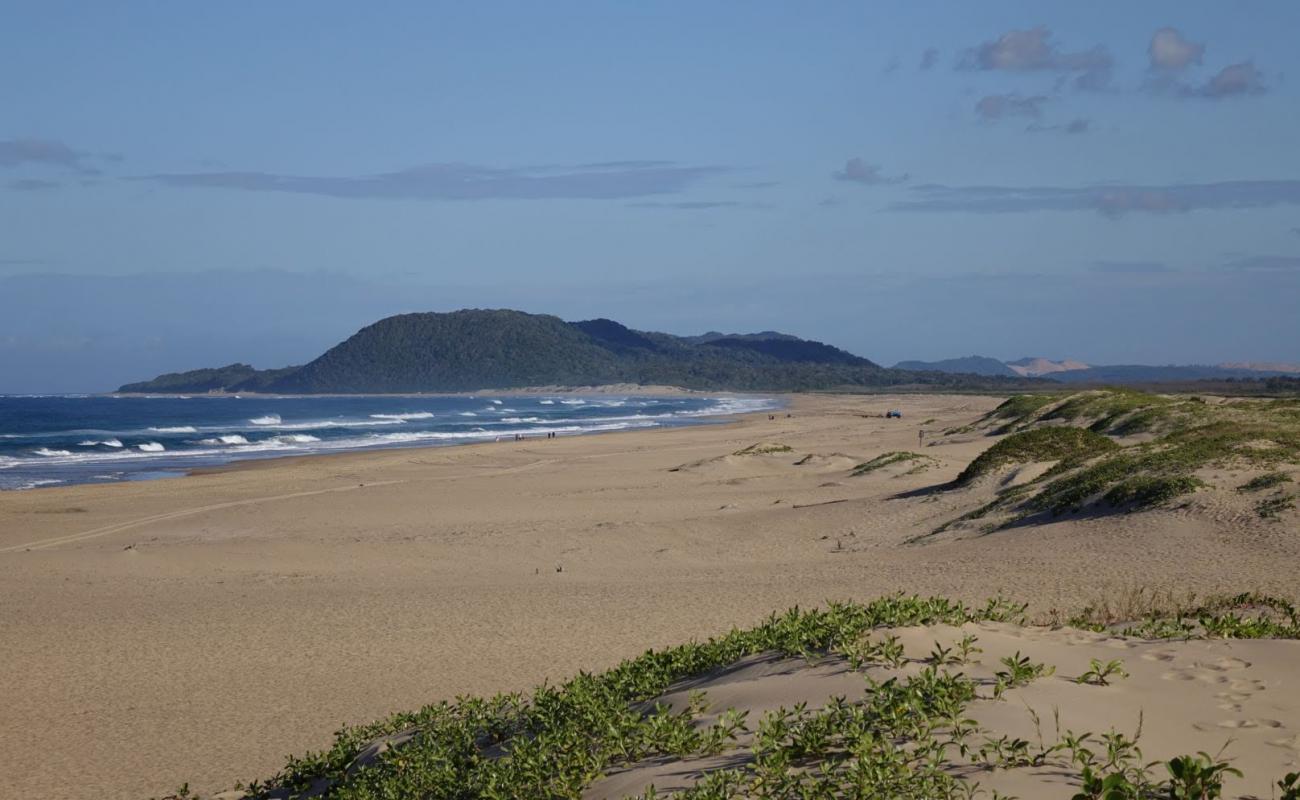 Foto de Jabula beach con brillante arena fina superficie