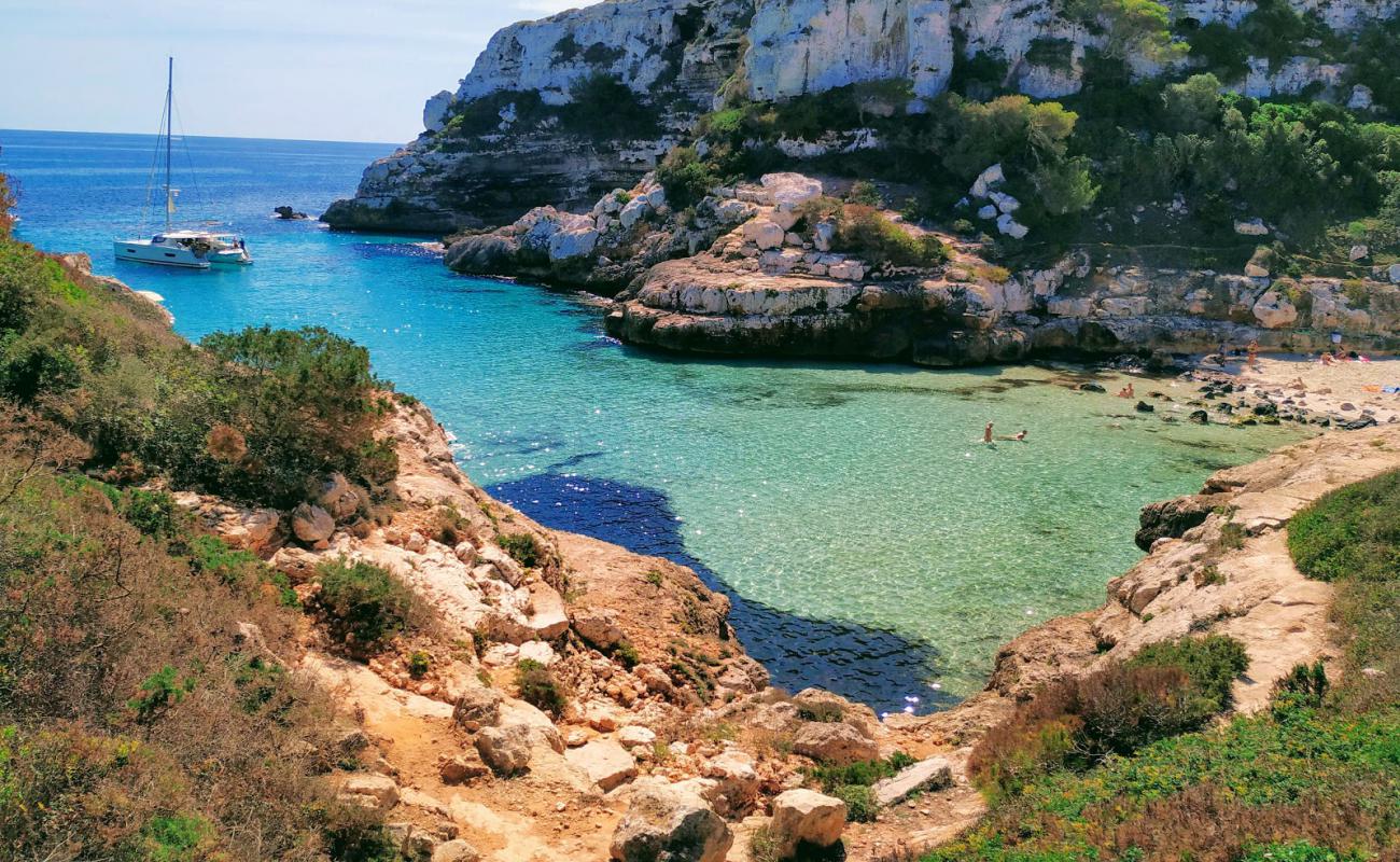 Foto de Cala Màrmols con brillante arena fina superficie