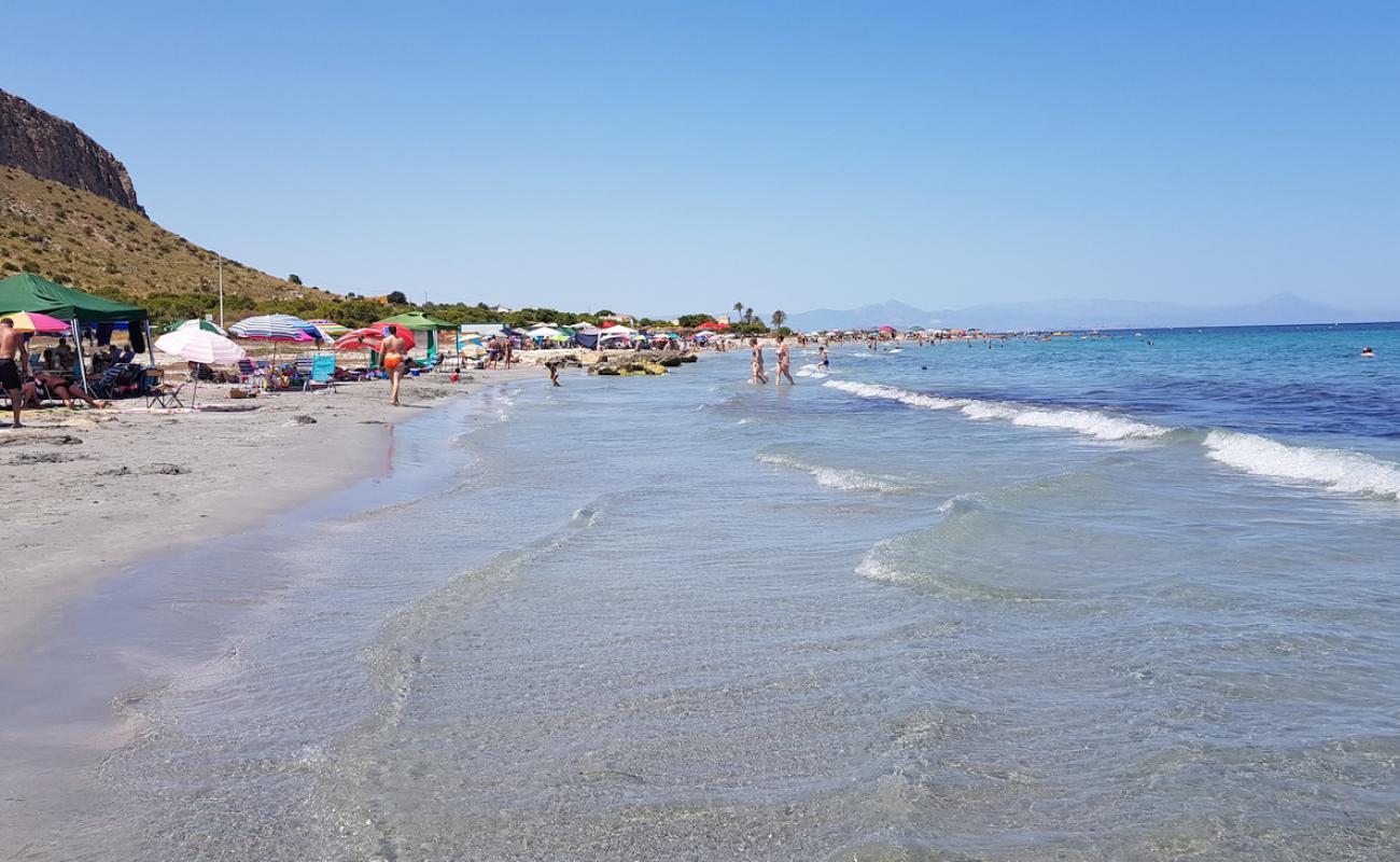 Foto de Playa de Carabassi 2 con arena oscura superficie