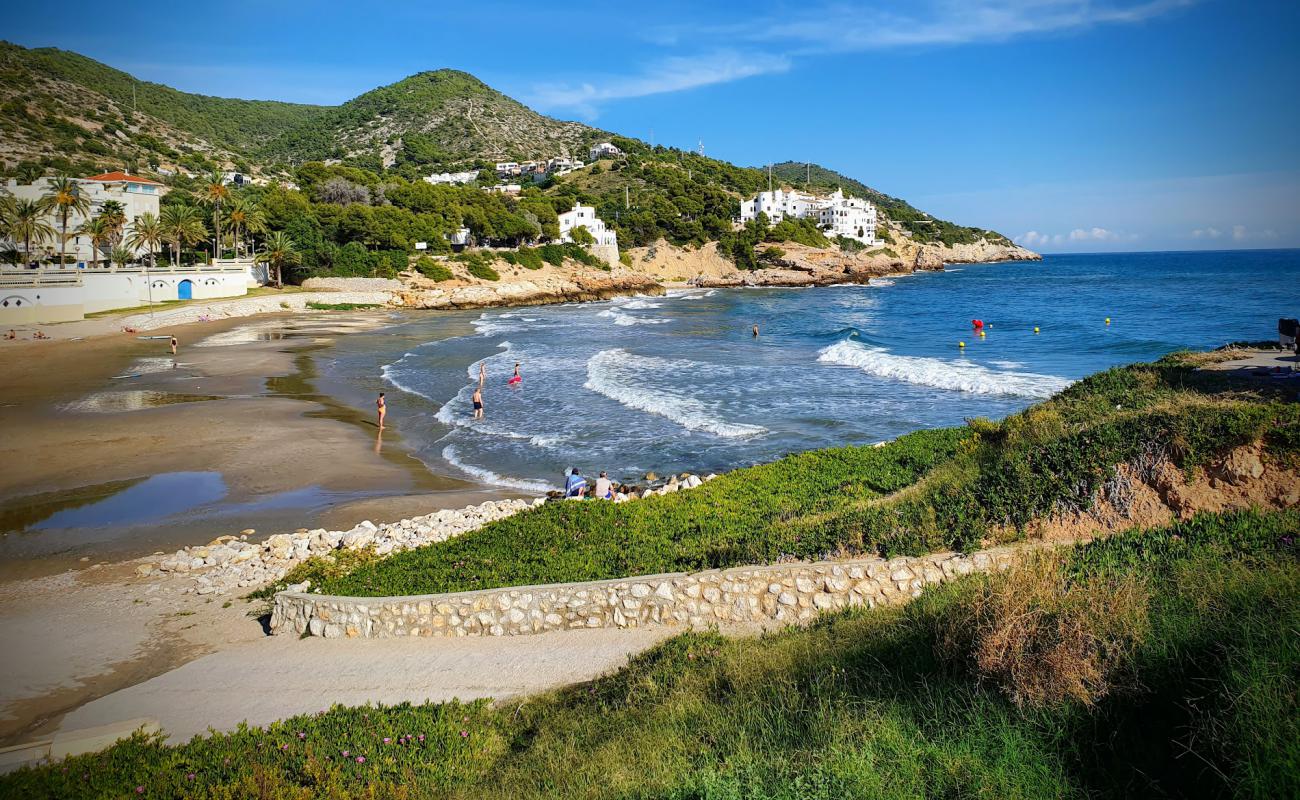 Foto de Playa De La Marina con arena oscura superficie