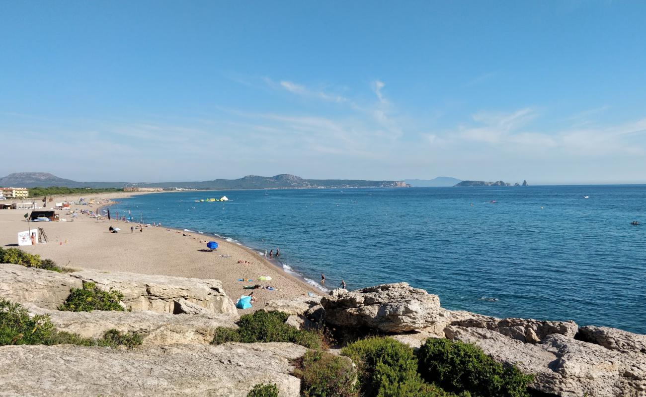 Foto de Playa del Racó con arena brillante superficie