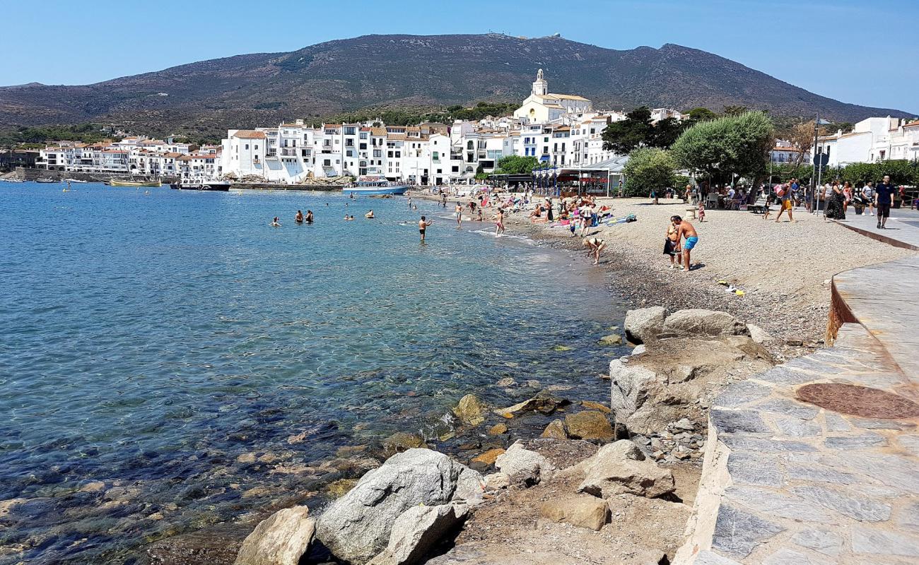 Foto de Platja Gran y Esportal con guijarro fino gris superficie