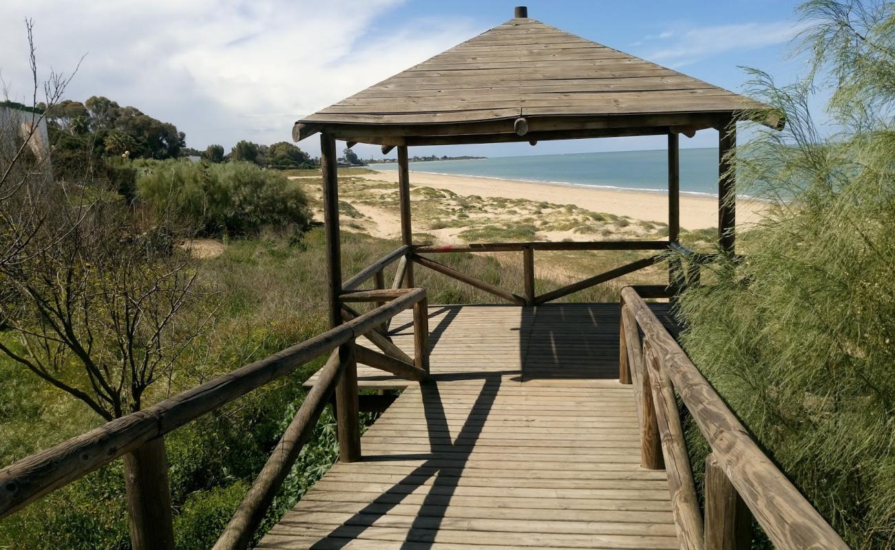 Foto de Playa Jara con arena brillante superficie