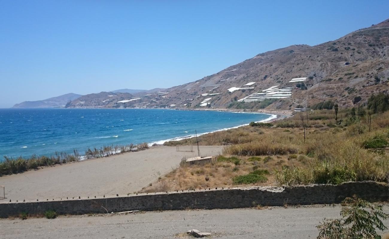 Foto de Playa de Melicena con arena gris y guijarros superficie