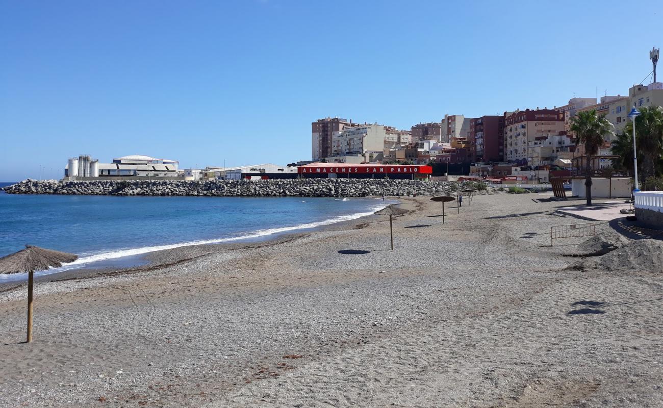 Foto de Playa Benítez con arena brillante superficie