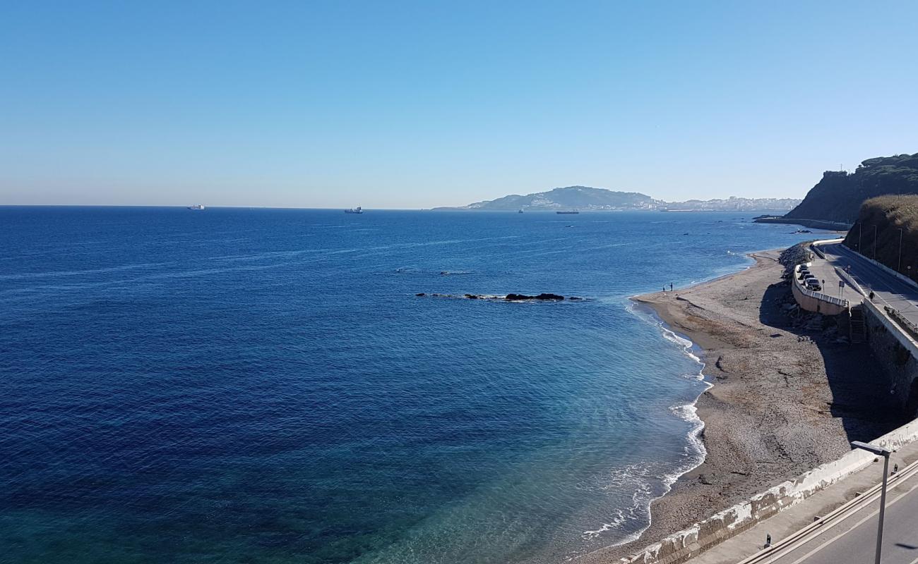 Foto de Playa Calamocarro con guijarro ligero superficie