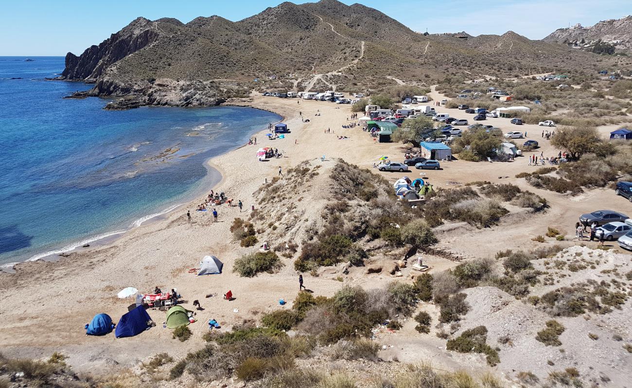 Foto de Playa del Arroz con arena gris superficie