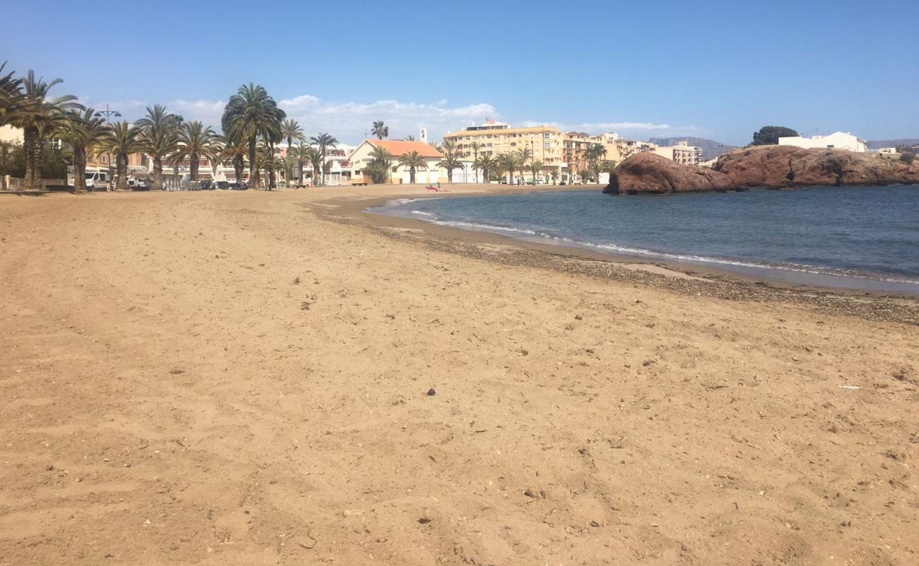 Foto de Playa de la Ermita con arena oscura superficie