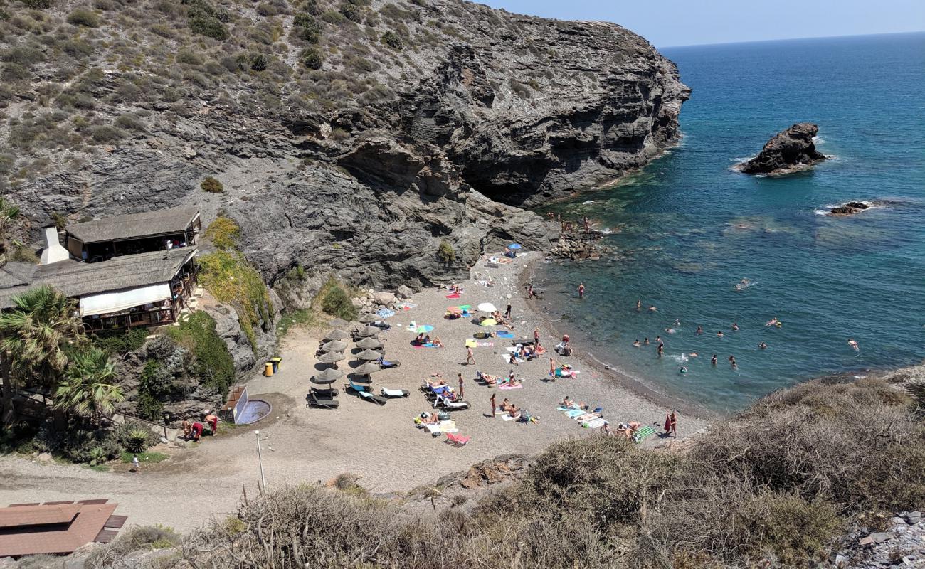 Foto de Cala del Barco con arena gris superficie