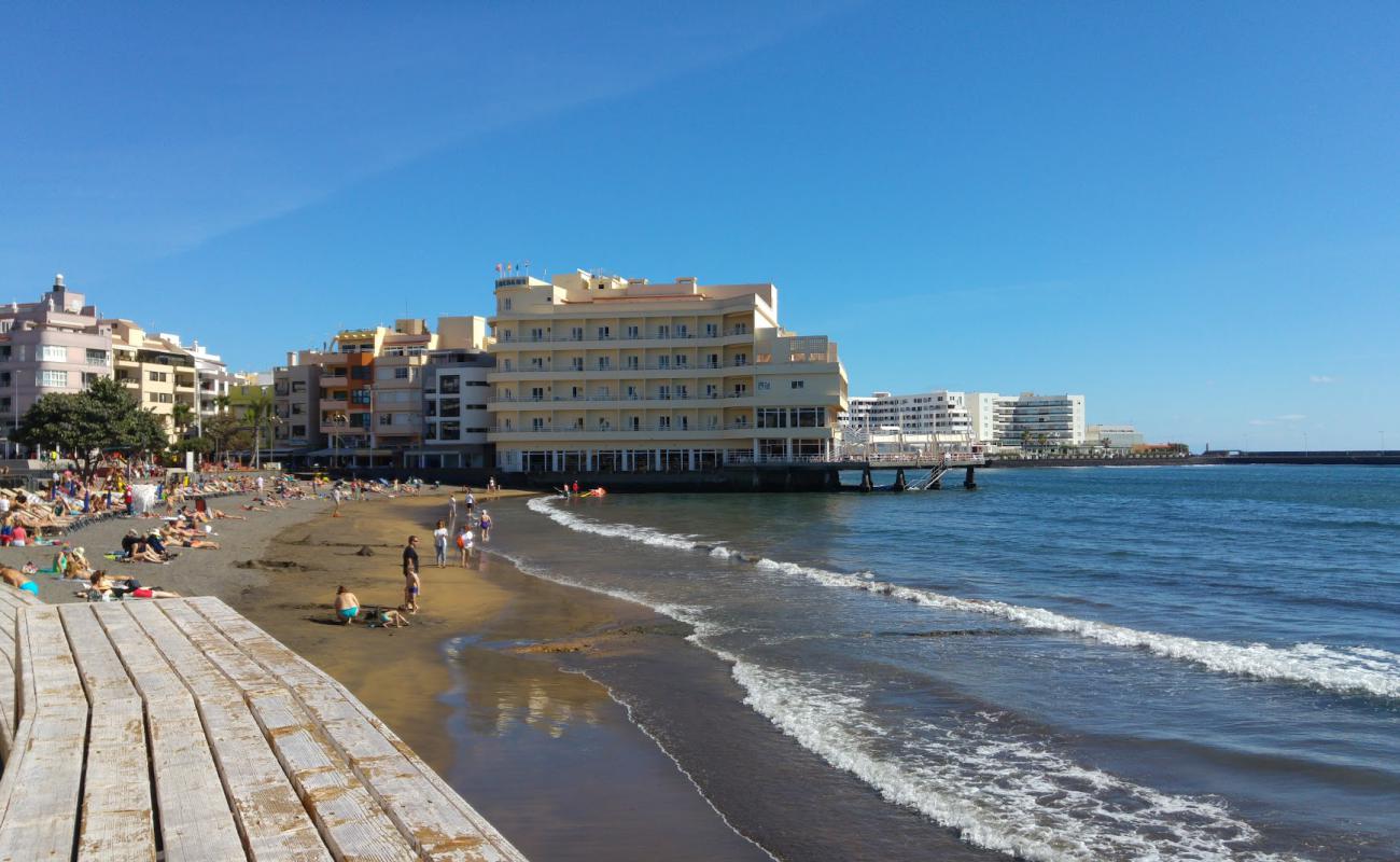 Foto de Playa el médano con arena oscura superficie