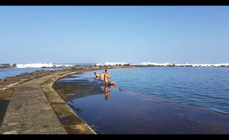 Foto de Playa Las Salinas con hormigón superficie