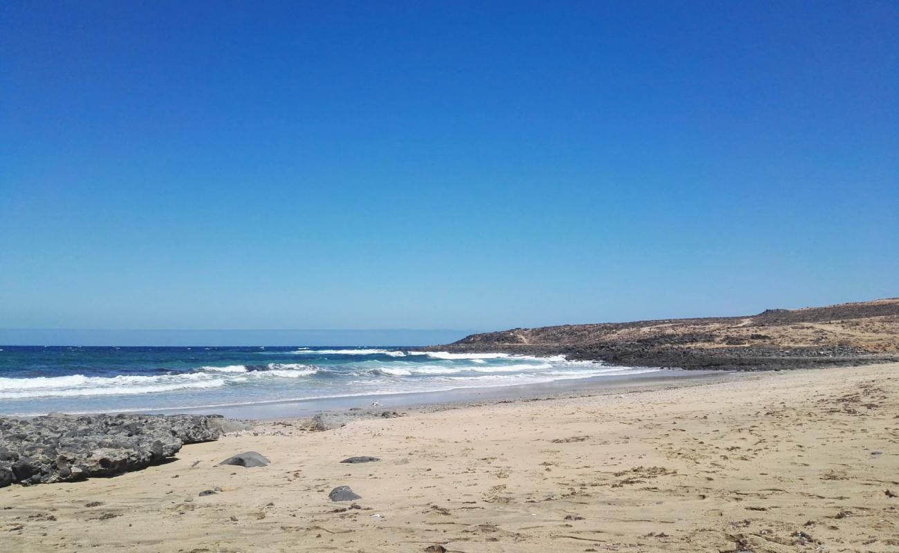 Foto de Playa Las Caletillas con arena brillante superficie