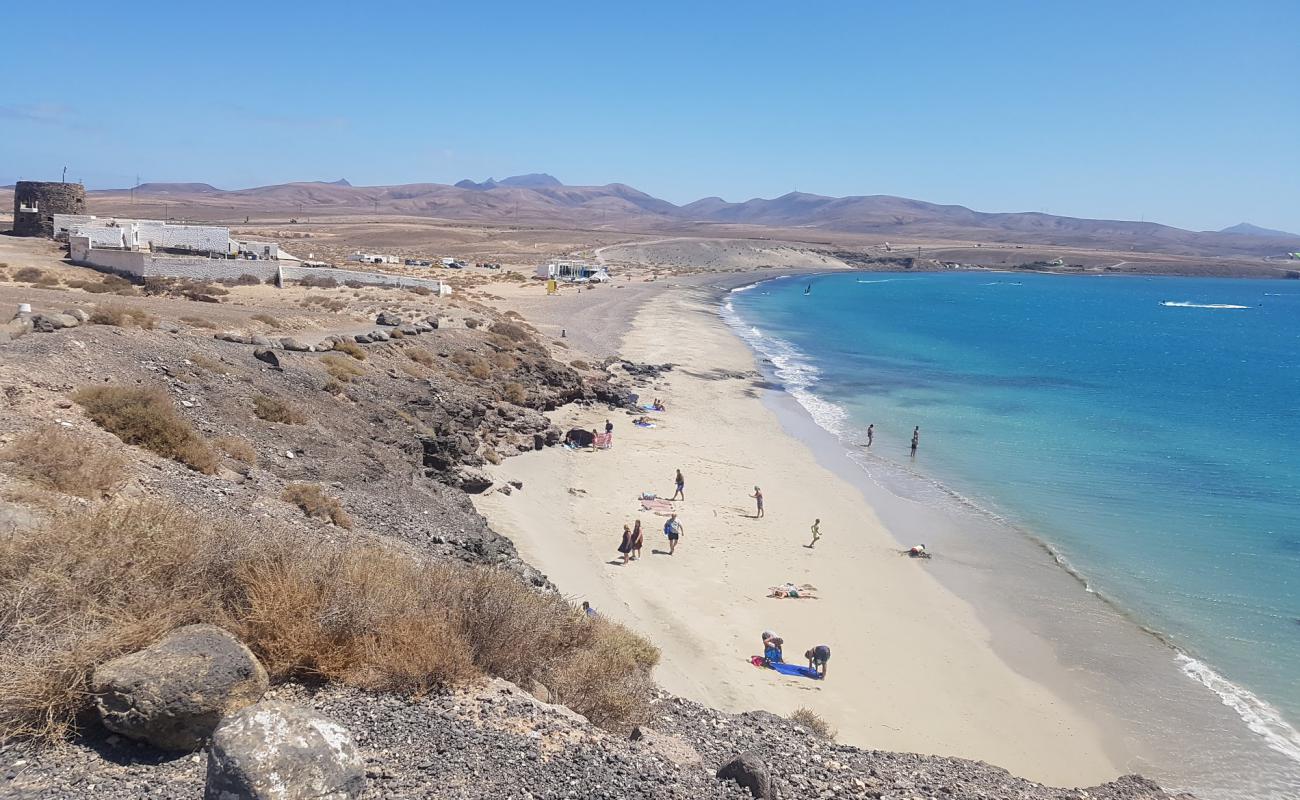 Foto de PlayaMatas Blancas con arena fina y guijarros superficie