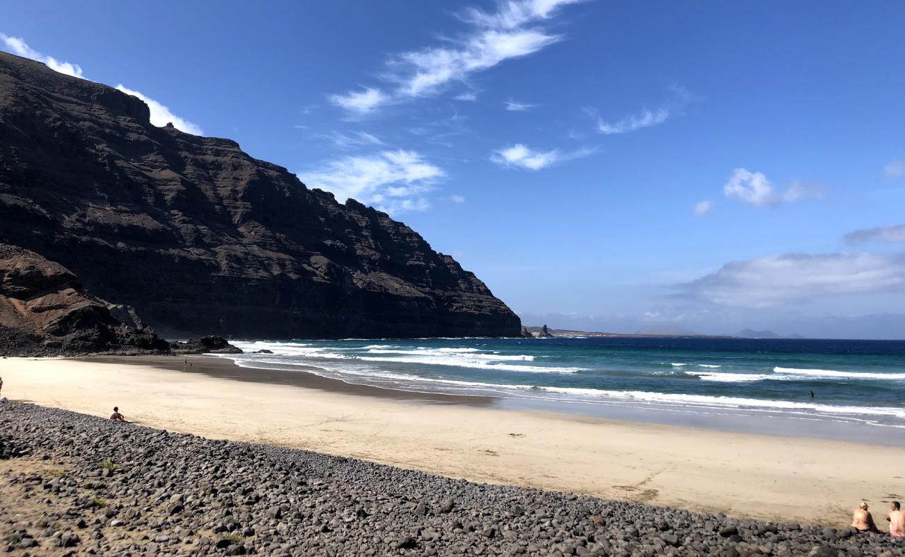 Foto de Playa de la Cantería con arena brillante superficie