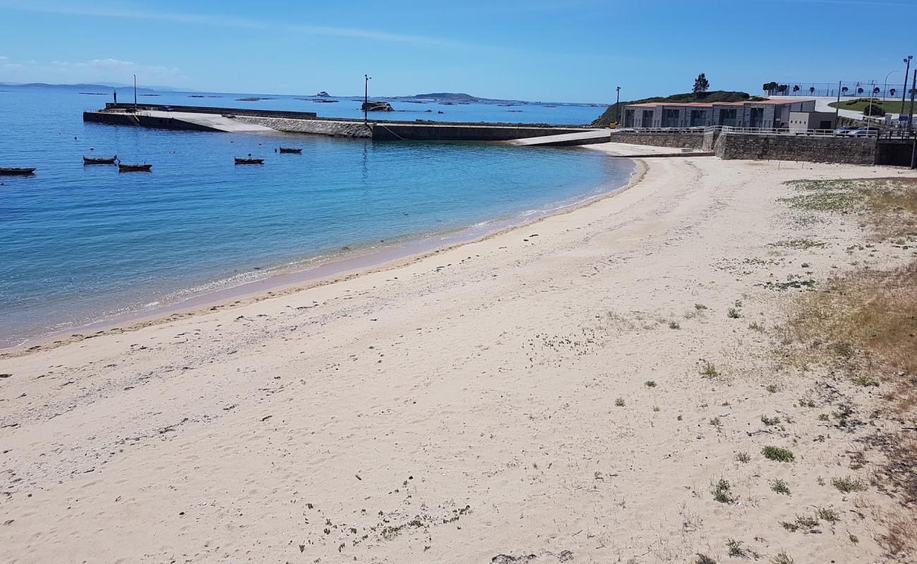 Foto de Playa de Castiñeiras con arena brillante superficie