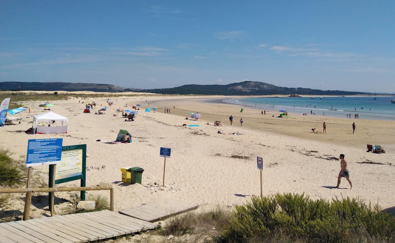 Foto de Ladeira beach con arena fina blanca superficie