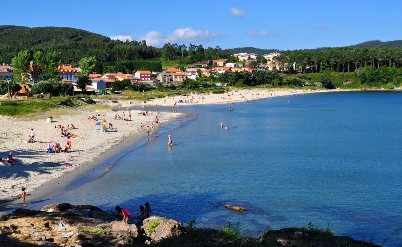 Foto de Praia de Sardineiro con arena blanca superficie