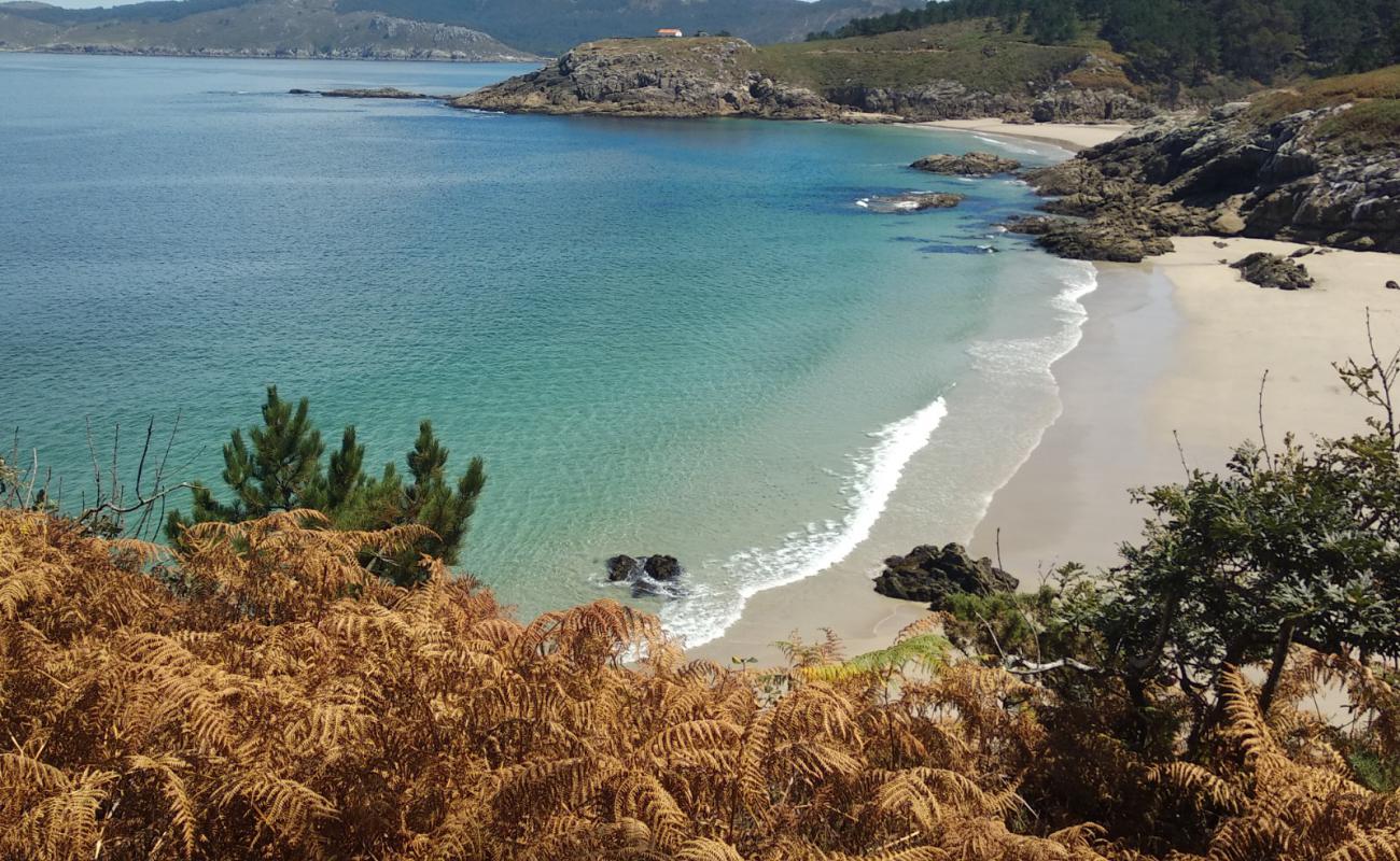 Foto de Praia de Rebordelo II con arena fina blanca superficie