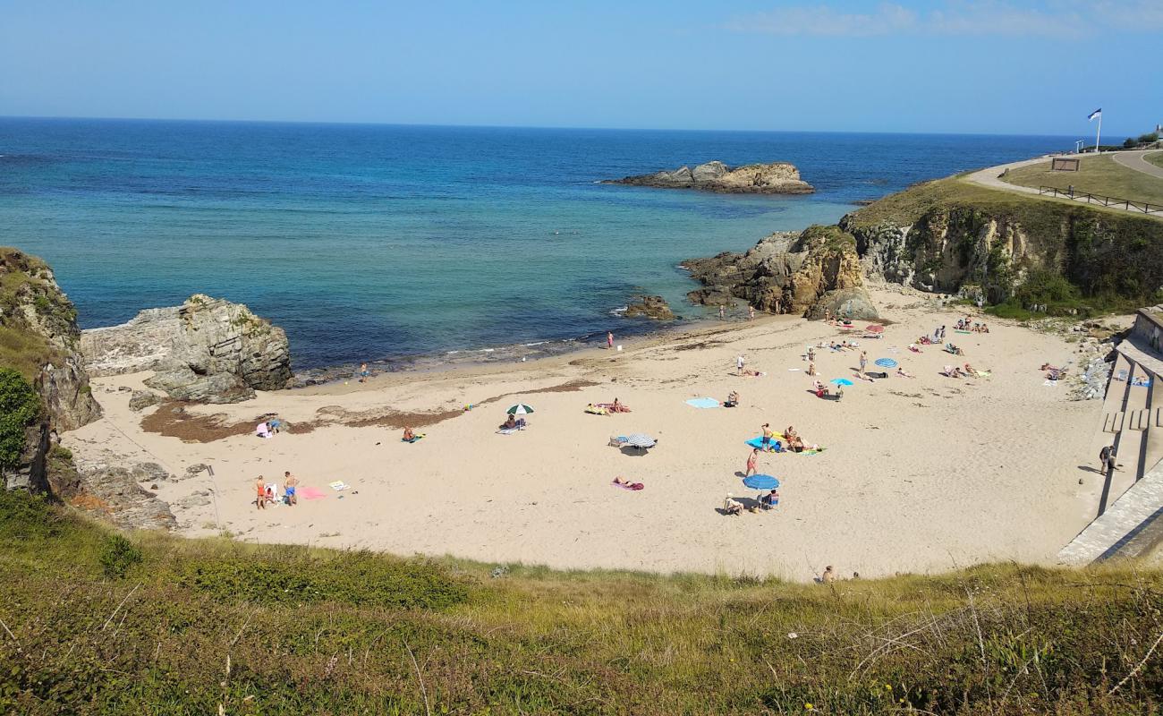 Foto de Playa de Ribeiría con brillante arena fina superficie