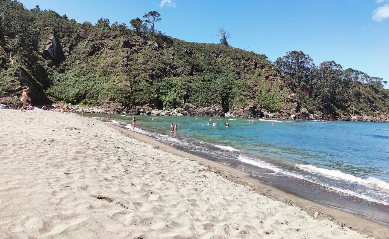 Foto de Playa de Barayo con arena brillante superficie