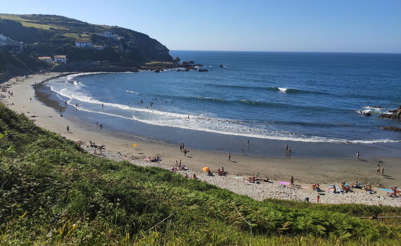 Foto de Playa de Arnao con guijarro ligero superficie