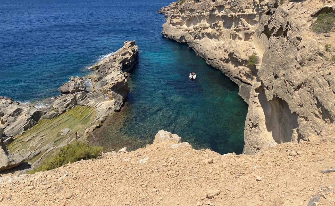 Foto de Cala del Toro con piedra superficie