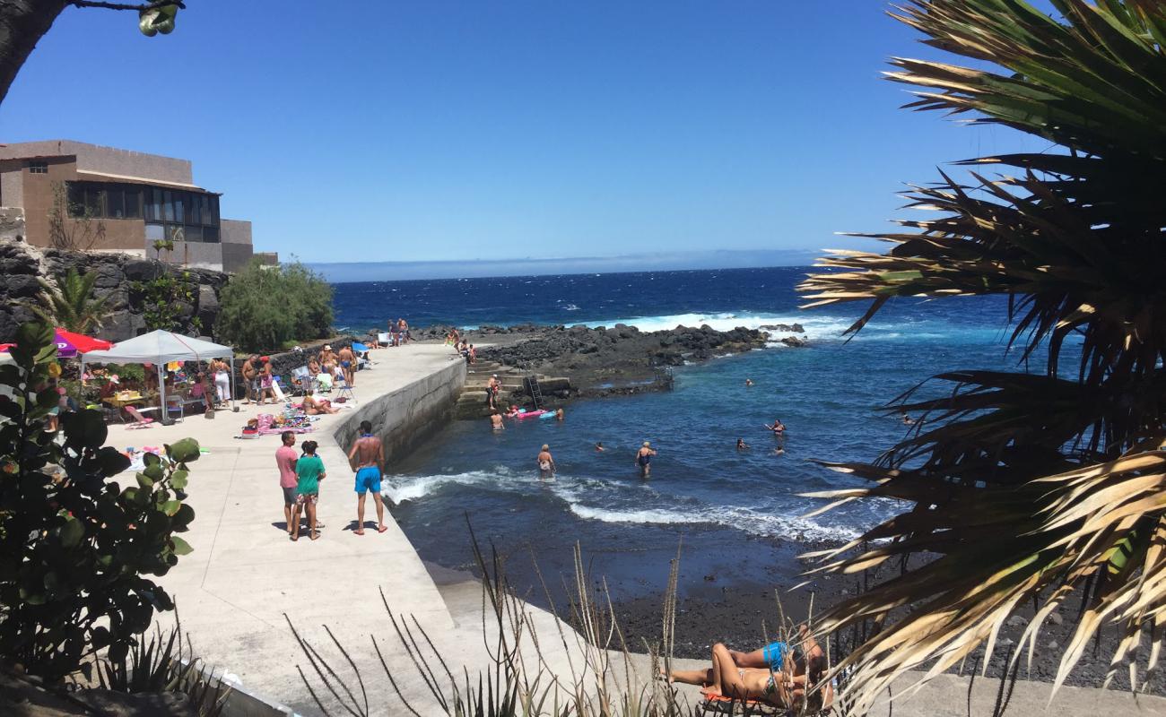 Foto de La Caleta Beach con piedra superficie