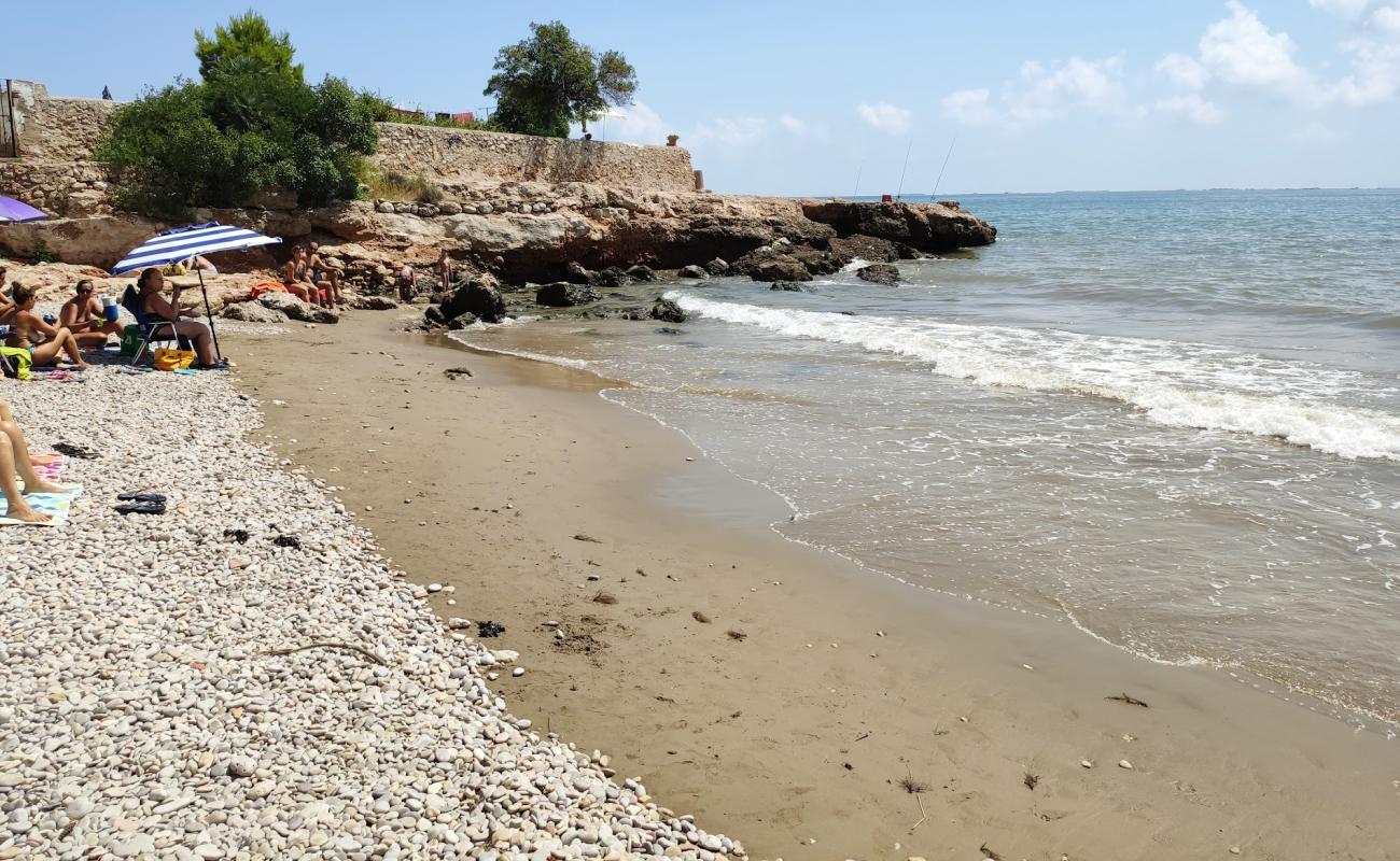 Foto de Codonyol Beach con guijarro gris superficie