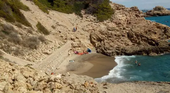 Cova Del Llop Mari Beach