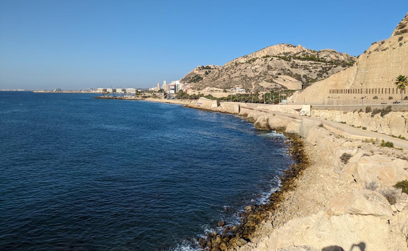 Foto de Cala de la Sangueta Beach con piedra superficie