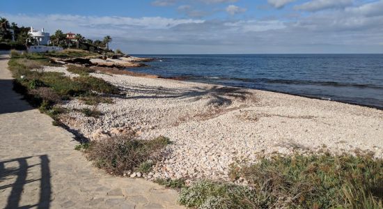 Trampoli Beach