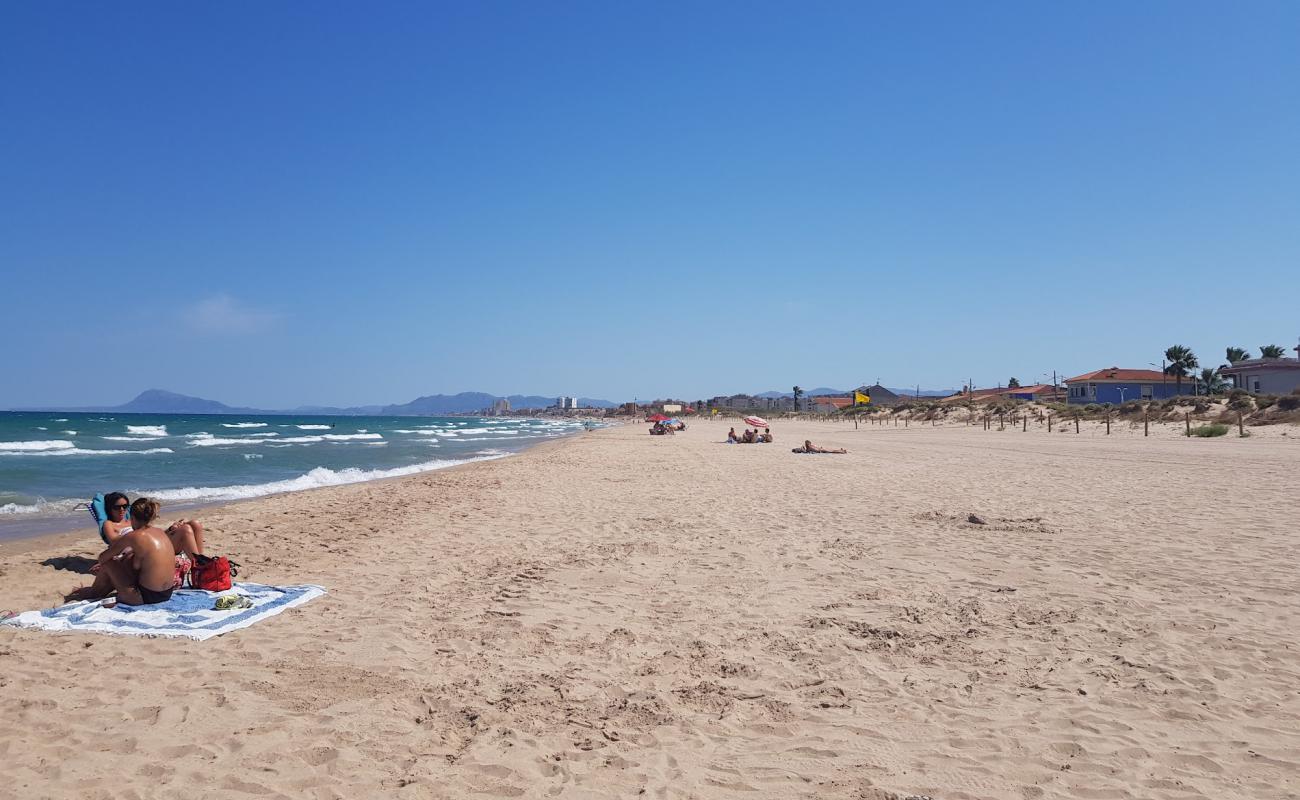 Foto de Venecia Beach con arena brillante superficie