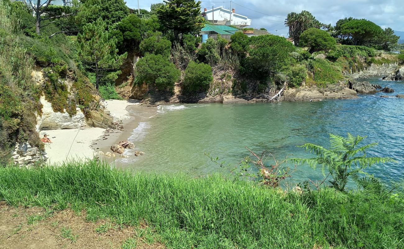 Foto de Arribas Blancas Beach con arena brillante superficie