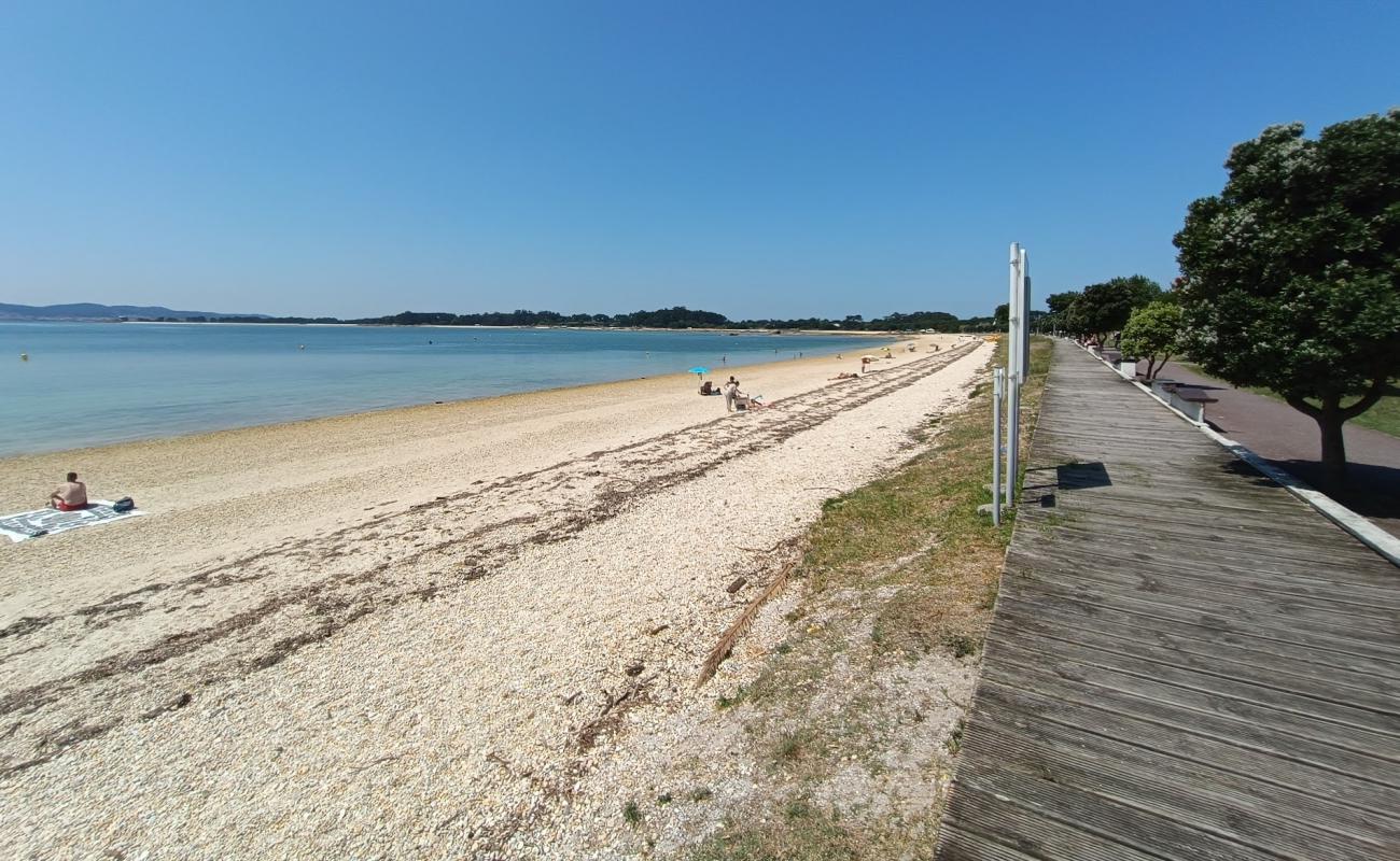 Foto de Vao Beach con guijarro fino claro superficie