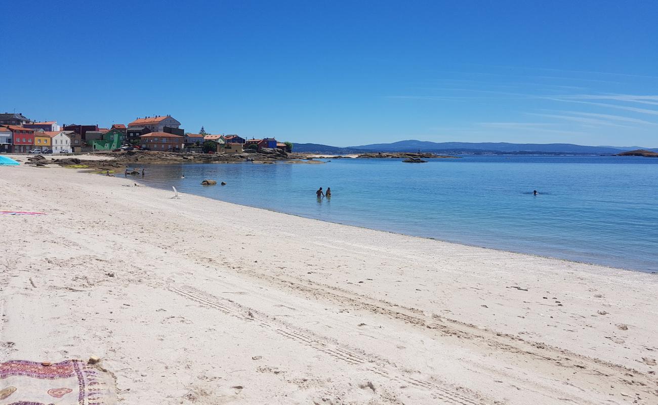 Foto de Ribeira Grande Beach con arena brillante superficie