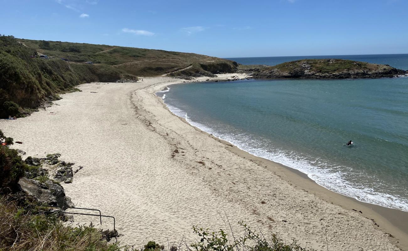 Foto de Lires Beach con arena brillante superficie