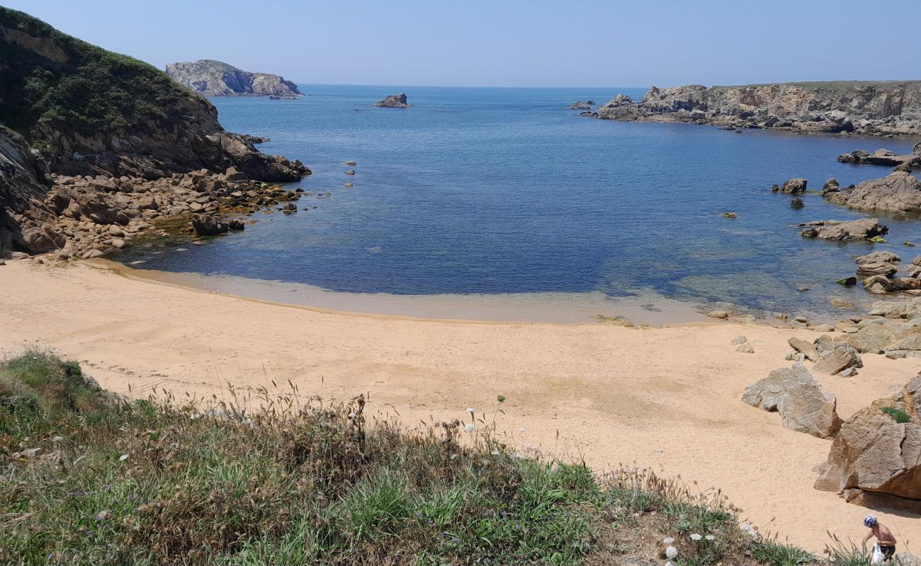 Foto de Lobadiz Beach con arena brillante superficie