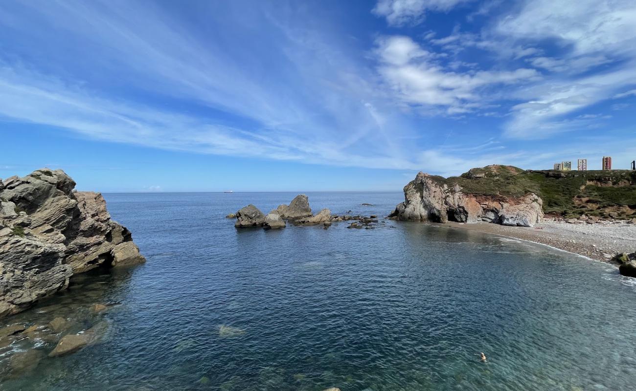 Foto de El Cuerno Beach con guijarro gris superficie